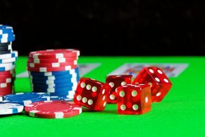 Juegos casino dados, fichas y cartas
